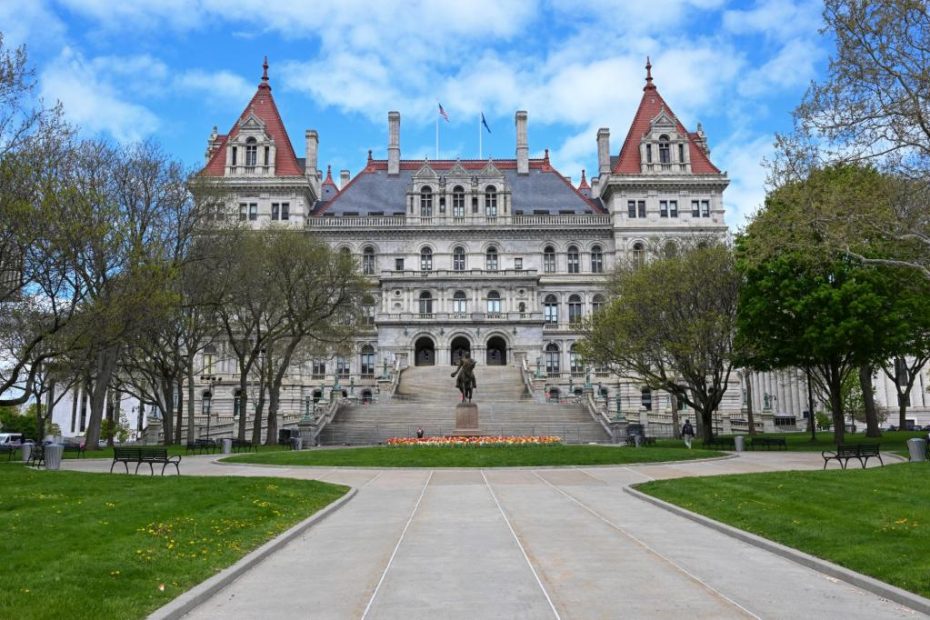 NYS lawmakers pass ban on AI-generated revenge porn in final week of legislative session