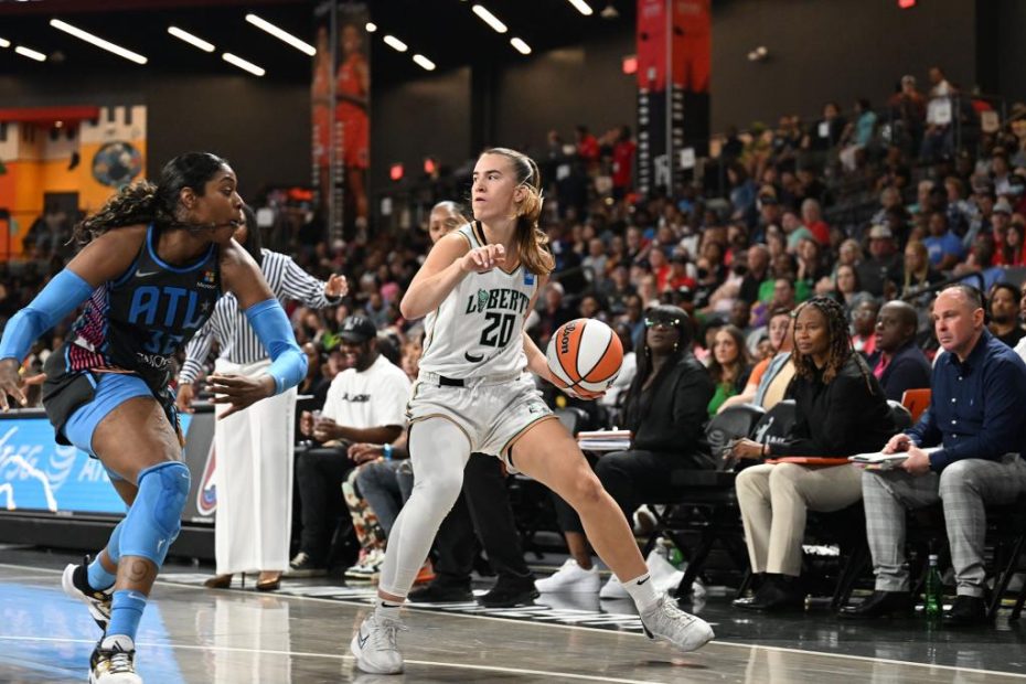 Sabrina Ionescu scores 37 points in Liberty's rout of Dream