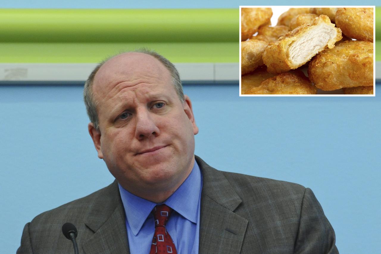 Chicken oozing red goo served to NYC public school students, jury hears